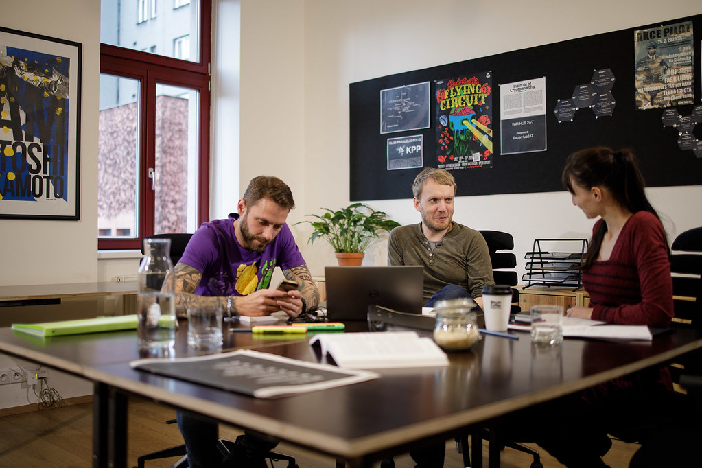 Lidé pracující v coworK28